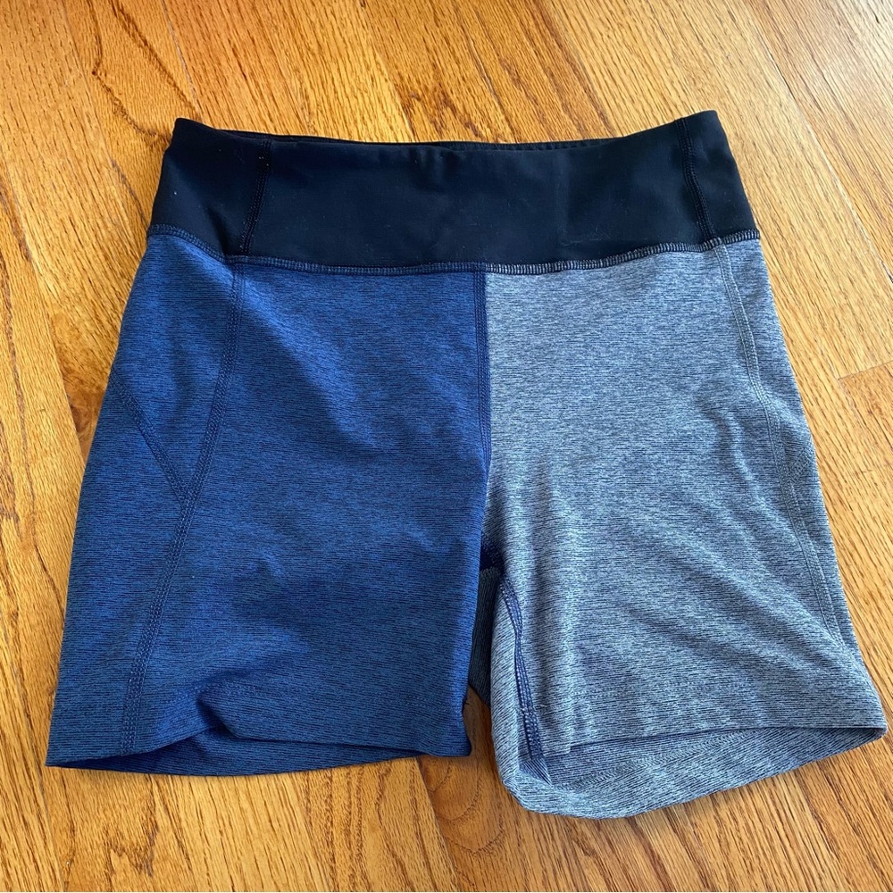 NWOT Outdoor Voices Bike Shorts Size Small
